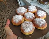 Foto del passaggio 7 della ricetta Bomboloni freschi e leggeri alla crema di fragole