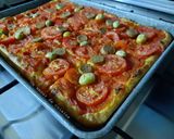 Une image de l'étape 18 de Pizza carrée, sauce tomate oignon 🍕.