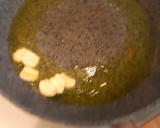 Foto del paso 3 de la receta: Jamoncitos de pollo en salsa de almendras