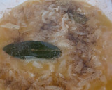Foto del paso 5 de la receta: Muslos de pollo en salsa de cebolla