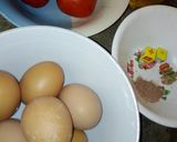 A picture of step 1 of Alalar kwai Mai tomatoes.
