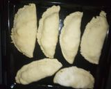 A picture of step 3 of Meat pie.