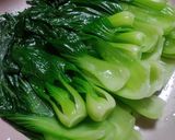 Gambar langkah 1 resipi Pak Choy Ayam.