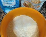 Foto del paso 1 de la receta Panecillos de harina de garbanzo en sartén