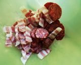 Kolbászos káposztaleves recept fázis 2 fotója