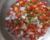 A picture of step 2 of Healthy pizza wrap.