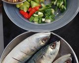 Foto langkah ke 2 dari resep Ikan Kembung Kukus (861).