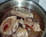Foto del paso 2 de la receta: Bifes al vino con guarnición de huevos fritos a la mediterránea!