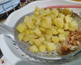 Foto langkah ke 2 dari resep Sambel Goreng Kentang.
