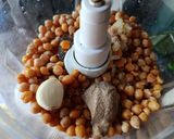 Foto del paso 2 de la receta: Hummus de Garbanzos con toque de Albahaca