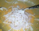 A picture of step 2 of Piyaz ky pakory.