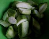 Foto langkah ke 2 dari resep Sayur Bening Katu & Gambas.
