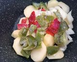 Foto del paso 1 de la receta: Patatas al vapor con caracoles