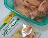 Foto langkah ke 1 dari resep Kuah soto ayam instan.