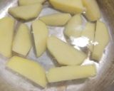 Foto langkah ke 1 dari resep Potato Wedges.