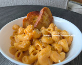 A picture of step 6 of Nuna's Creamy Tomato Pasta.