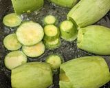 A picture of step 4 of Stuffed Parwal masala / Pointed gourd gravy.