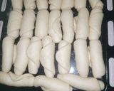 A picture of step 3 of Mini bread.