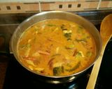 Foto del paso 2 de la receta Curry madrás de pollo, verduras y garbanzos