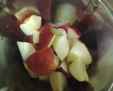 A picture of step 1 of Apple smoothie.