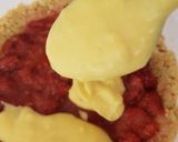 A picture of step 4 of My Strawberry and Custard no bake tart. 😋.