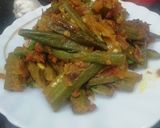 A picture of step 7 of Masaledar Bhindi.
