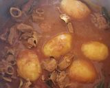 A picture of step 8 of Turkey curry.