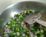 भिंडी फ्राई(bhindi fry recipe in hindi) रेसिपी चरण 2 फोटो
