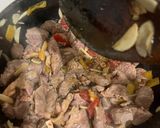 Foto langkah ke 3 dari resep Tumis Daging Paprika.