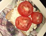 A picture of step 3 of Tomato Mayo Egg Sandwich.