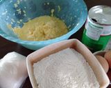 Foto langkah ke 1 dari resep Biskuit Goreng Serikaya Jagung + Susu.