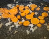 Foto langkah ke 3 dari resep Sop Telur Makaroni.