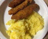 Rántott csirkemell csíkok recept fázis 3 fotója