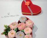 Foto langkah ke 8 dari resep Chocolate Muffin Flower Bouquet Cake.
