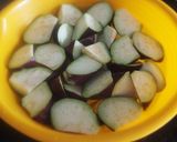 Hình bước làm 1 của món CÀ tím xào thịt