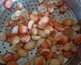 A picture of step 2 of Bengal currant murabba (karonda).