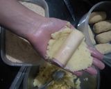 Foto del paso 4 de la receta: Salchichas envueltas en puré de papas