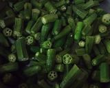 A picture of step 2 of Bhindi Qeema..