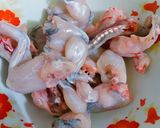 Hình bước làm 1 của món Ếch xào sả ớt