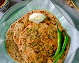 A picture of step 6 of Mooli Ke Parathe.