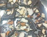 ચોકલેટ ચીકી(Chocolate Chikki Recipe in Gujarati) રેસીપી સ્ટેપ4ફોટો