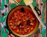 A picture of step 6 of Echor er Torkari or Echor er Dalna (Kathal ki Sabzi).