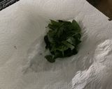 Une image de l'étape 20 de Taboulé aux tomates, légumes, raisins, herbes et épices.