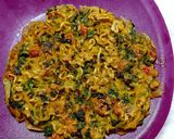A picture of step 5 of Maggi Potato Omlette.