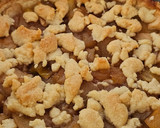 Foto del paso 3 de la receta: 🍎 Crumble de manzana y pera 🍐