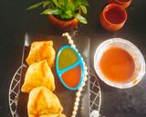 A picture of step 8 of Samosa (potato/peas samosa).