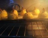 Hình bước làm 4 của món Walnut Moon Cakes (Bánh trung thu hạt óc chó)