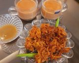 A picture of step 5 of Pyaaz k pakore.