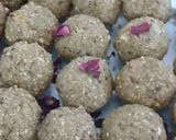 A picture of step 10 of Jaggery laddo.