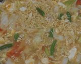 Foto langkah ke 3 dari resep Mie Instan Mix Sayur Telur.